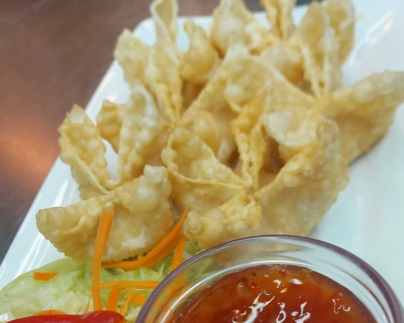 Crispy crab rangoon appetizer at Shaba Thai Cuisine, Portage Avenue, downtown Winnipeg