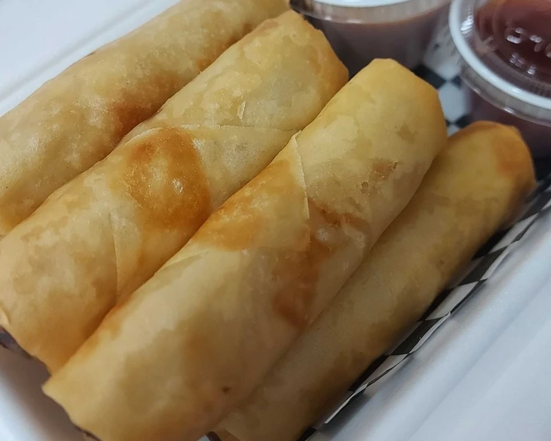 Vegetable spring rolls with peanut sauce at Shaba Thai Cuisine, West End Winnipeg